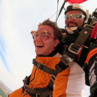 Salto Tándem en Paracaídas desde 4500 metros (Casas de Los Pinos, Cuenca)