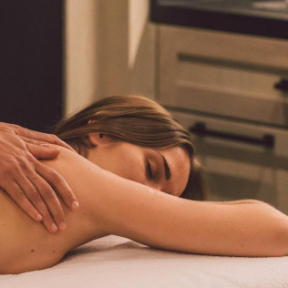 Zona de Aguas y Deep Tissue Massage en Seventy Spa del Hotel Seventy Barcelona 4* (Barcelona)