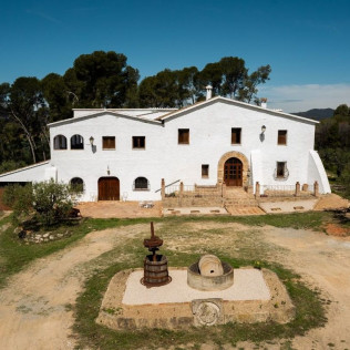Spa y Comida en Dolce by Wyndham Barcelona Resort 4* Sup y Visita a Celler Clot de les Soleres con Cata para dos (Barcelona)
