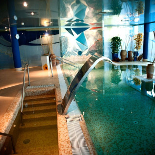 Circuito Anti-stress: Circuito Spa para dos en Hotel Torresport Spa (Cantabria)