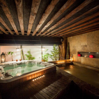 Circuito Onsen Spa y Masaje para dos en Esenzias en el centro de Madrid (Madrid)
