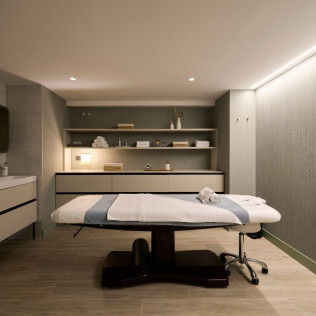 Circuito Spa y Tratamiento en Hotel Catalonia La Maquinista 4* (Barcelona)