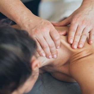 Ritual Armonía: Acceso al Club Termal, Parafango y Masaje Relajante en Spa Bienestar Moaña (Moaña, Pontevedra)
