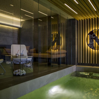 Circuito Spa y Jacuzzi Privado con Cava y Bombones para dos en Centro Nature Urban Spa (Jaén) 