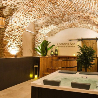 Circuito Onsen Spa Deluxe Privado: Zona Relax y Masaje para dos en Esenzias (Madrid)