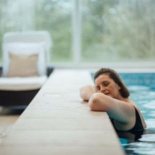 Circuito Spa, Masaje y Brocheta de Fruta Fresca en Hospes Palacio de los Patos 5* (Granada)
