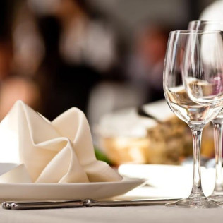 Circuito Spa, Masaje Relajante, Envoltura y Menú en Restaurante para dos en Spa Sensara (Arroyo de la Miel, Málaga)