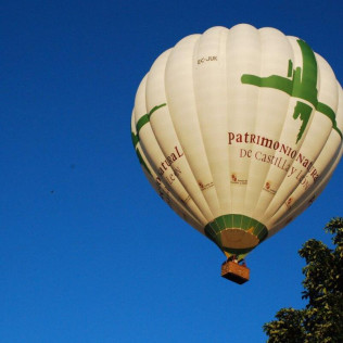 Circuito Spa en Hotel Spa Tudanca Aranda 4* y Vuelo en Globo para dos (Burgos)