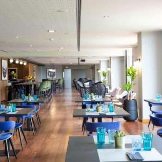 Desayuno Buffet y Acceso a Spa en Dolce by Wyndham Barcelona Resort 4* Sup (Sant Esteve Sesrovires, Barcelona)