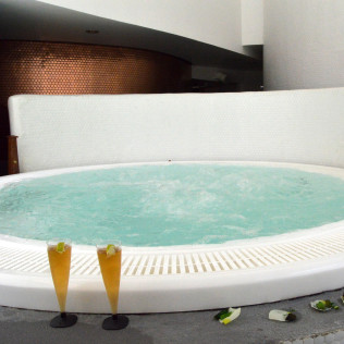 Circuito Spa en Hotel Macià Granada Five Senses 3* (Granada)