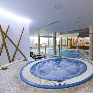 Circuito Spa con Masaje Oriental y Comida o Cena en Hotel Hospes Palacio de Arenales & Spa 5* (Cáceres)