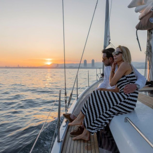 Sunset en Velero para dos (Barcelona)