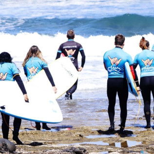Clase de Surf con Fotos en Playa Las Américas (Arona, Santa Cruz de Tenerife)