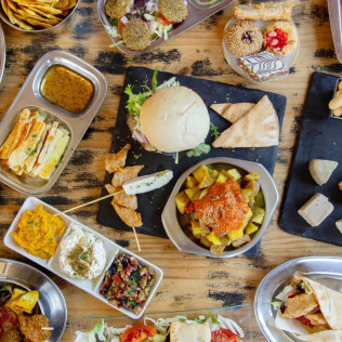 Comida o Cena para dos en Teteria Índia (Sant Feliu de Llobregat, Barcelona)