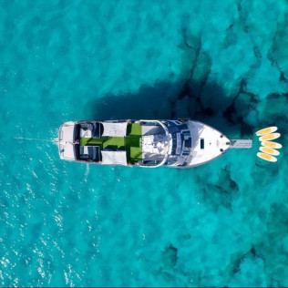 Formentera Cruise: Salida en Catamarán Ibiza - Formentera con Actividades Acuáticas (Ibiza)