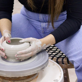 Taller de Cerámica: Prueba el Torno Alfarero (Barcelona)