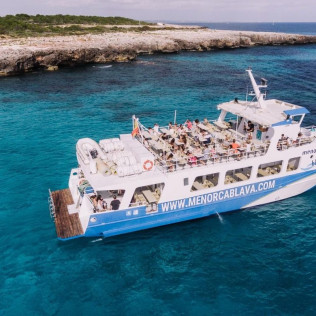 Un Día en el Mar: Tour de Día Entero en Crucero (Ciutadella de Menorca)