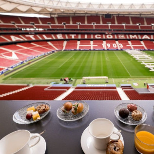 Premium Tour por el Estadio del Atlético de Madrid, Entrada al Museo Interactivo y Desayuno en el Palco de Simeone (Madrid)