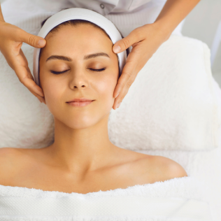 360° Experience: Zona Wellness, Masaje Facial y Corporal Descontracturante en Hotel Catalonia Plaza España 4* (Madrid)