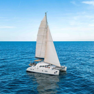 Salida en Catamarán (Barcelona)