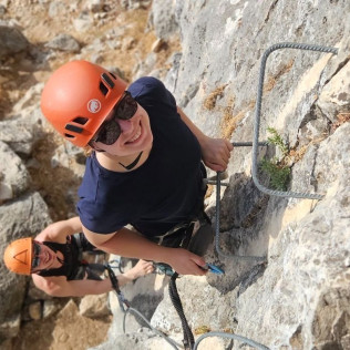 Vía Ferrata en Benalauría para dos (Málaga)