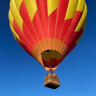 Viaje en Globo con Cava, Aperitivo y Fotos en la Cerdanya (Girona)