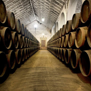 Visita a Bodegas Pérez Barquero con Cata de Vinos y Baños Árabes para dos en Casa Baños de la Villa (Córdoba)