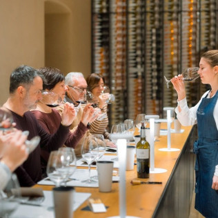 Visita Celler Perelada con Degustación de Vino (Girona)