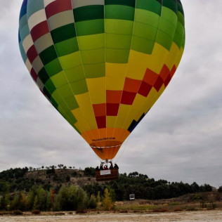Vuelo en Globo con Reportaje Fotográfico y Almuerzo (León)