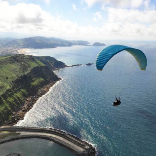 Vuelo en Parapente con Vídeo (Zarautz / Orio, Guipúzcoa)
