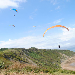 Vuelo en parapente (Sopelana, Vizcaya)