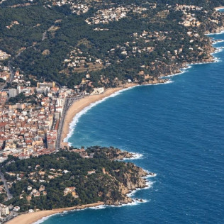 Vuelo en Avioneta Privado por la Costa Brava para dos (Sabadell, Barcelona)