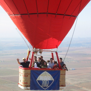 Vuelo en Globo con Cava, Almuerzo, Fotos y Vídeo HD (Guadarrama, Madrid)
