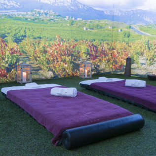 Circuito Spa y Masaje Relajante para dos en Wine Oil Spa del Silken Villa de Laguardia 4* (Álava)
