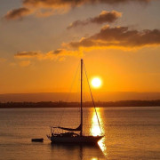 Puesta de Sol Exclusiva en Barco (Vigo)