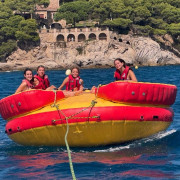 Sesión de Banana Boat o Magic Disc en Platja d'Aro (Girona)