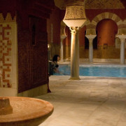 Baños Árabes y Masaje Relajante MIMMA15 en Hammam Al Andalus y Comida o Cena para dos (Córdoba)
