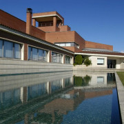 Visita Guiada a Bodega ENATE con Cata de 3 Vinos y Menú Picoteo en Wine Bar Mirador Las Artes para dos (Salas Bajas, Huesca)