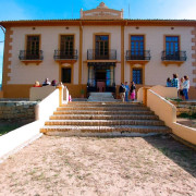 Visita a Viñedos y Bodega Vera de Estenas con Cata de 3 Vinos y Degustación de Aperitivos para dos (Utiel, Valencia)