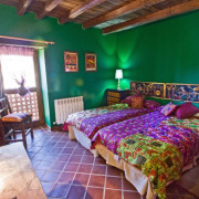 Escapada con Desayuno en Hotel Rural Casa de las Campanas (Salinas de Pisuerga, Palencia)