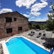Escapada Romántica con Spa Privado y Cena en El Huerto del Abuelo (Almiruete, Guadalajara) 