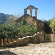 Escapada de 2 Noches con Desayuno Casero en Casa Rural Tomaso (Reperós, Huesca)