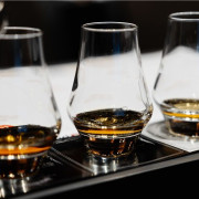 Cata de Whisky y Degustación de Frutos Secos y Chocolate (Madrid)