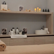 Circuito Spa, Masaje y Comida o Cena en Hotel Catalonia Atenas 4* (Barcelona)