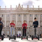 Tour en Segway por el centro de Madrid o por el Parque del Retiro (Madrid)