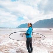 Clase de Surf Grupal con Fotos (Lanzarote) 