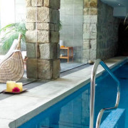 Escapada en Hotel Sierra Oriente, Raquetas de Nieve y Spa para dos (Madrid)