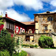 Escapada Relax con Bañera Hidromasaje en Posada Torre-Palacio de los Alvarado (El Ribero, Burgos)