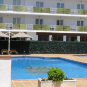Escapada Romántica con Cena en el Hotel Santa Anna 3* de la Costa Brava (L'Estartit, Girona)