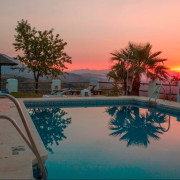 Escapada Romántica con Spa Privado y Cena en Hotel Cerro de Híjar 3* (Málaga)